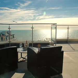 Airhost's Brighton's Diamond Escape With Sea Views Apartamento